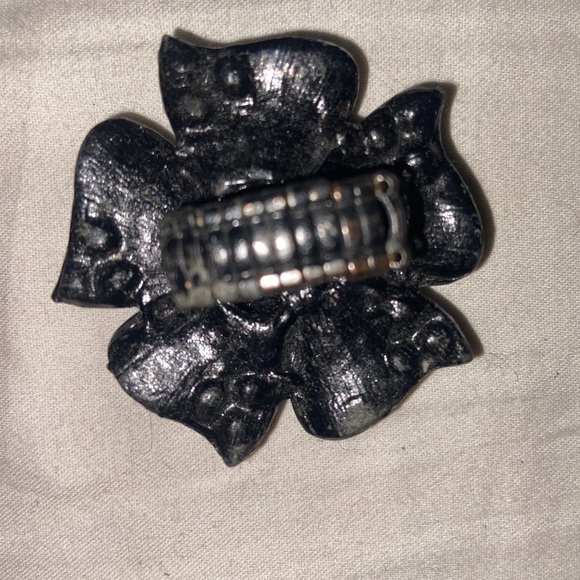 Ring - Picture 2 of 2